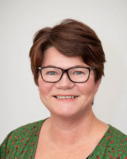 Lynne Lewis
